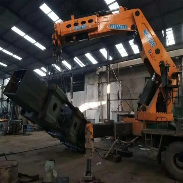 长顺130吨折臂吊车出租吊机租赁附近电话